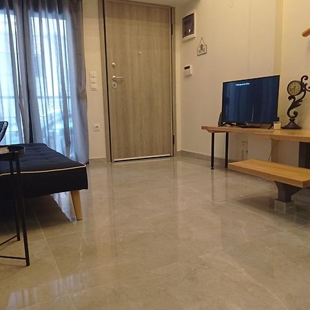 Minimal Two-Floor Apartment Thessaloníki Luaran gambar