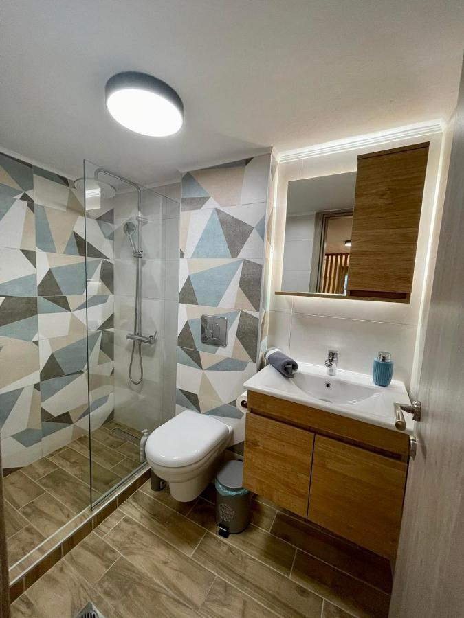 Minimal Two-Floor Apartment Thessaloníki Luaran gambar