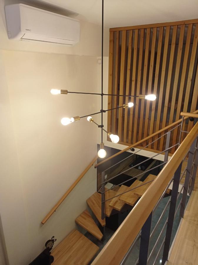 Minimal Two-Floor Apartment Thessaloníki Luaran gambar