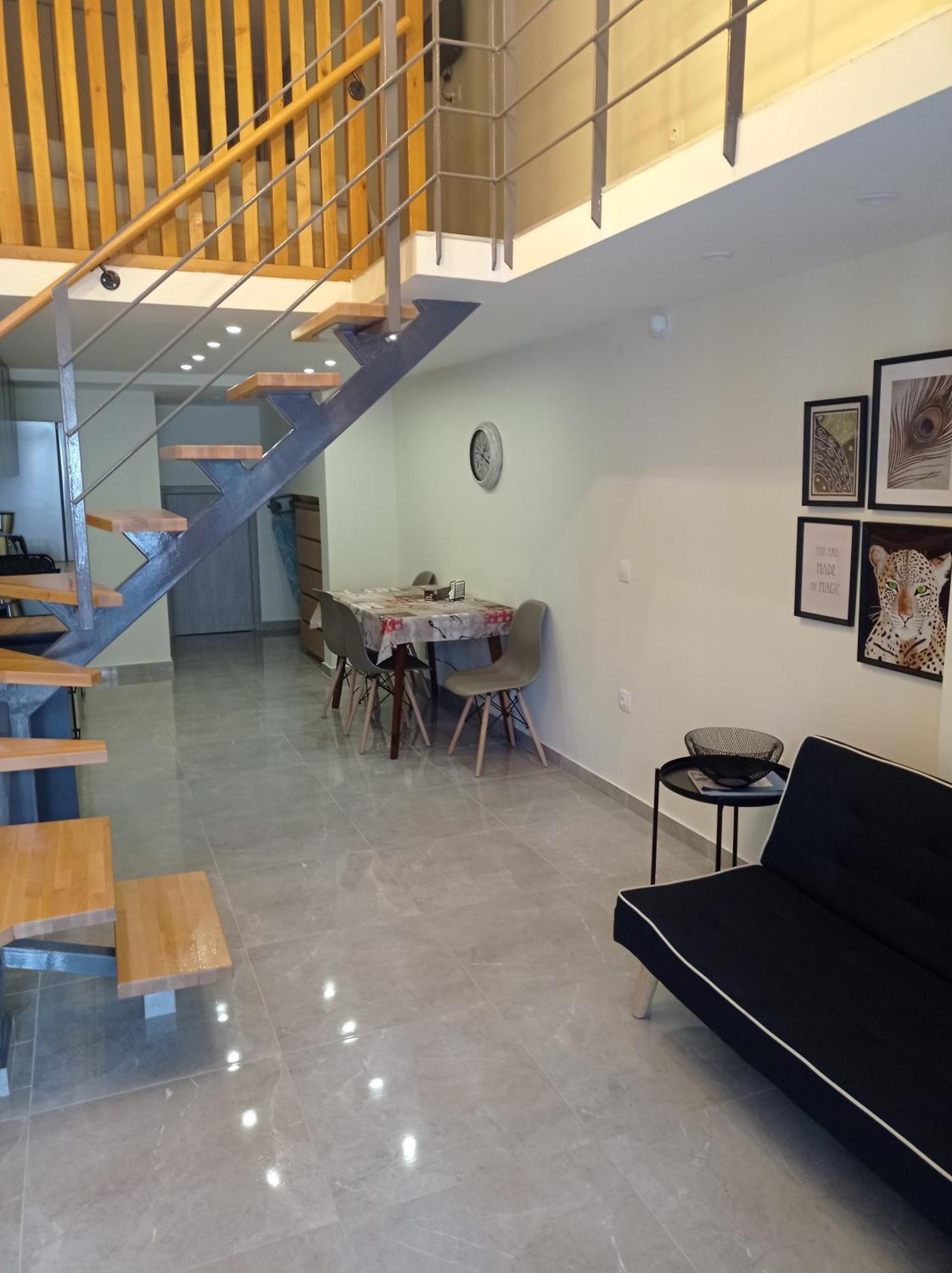 Minimal Two-Floor Apartment Thessaloníki Luaran gambar