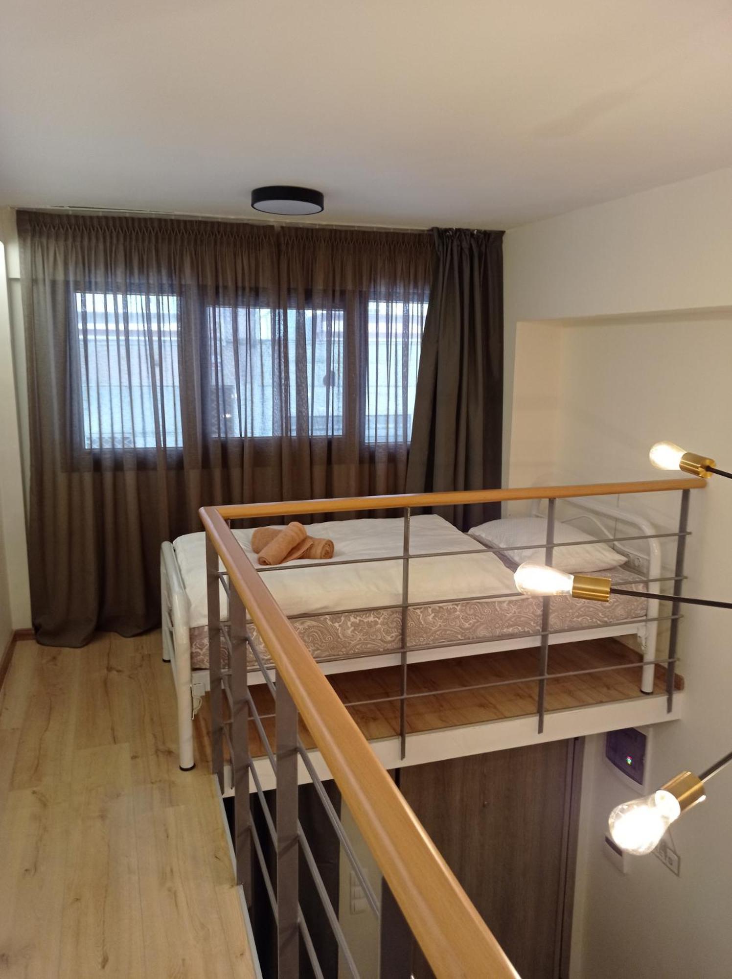 Minimal Two-Floor Apartment Thessaloníki Luaran gambar