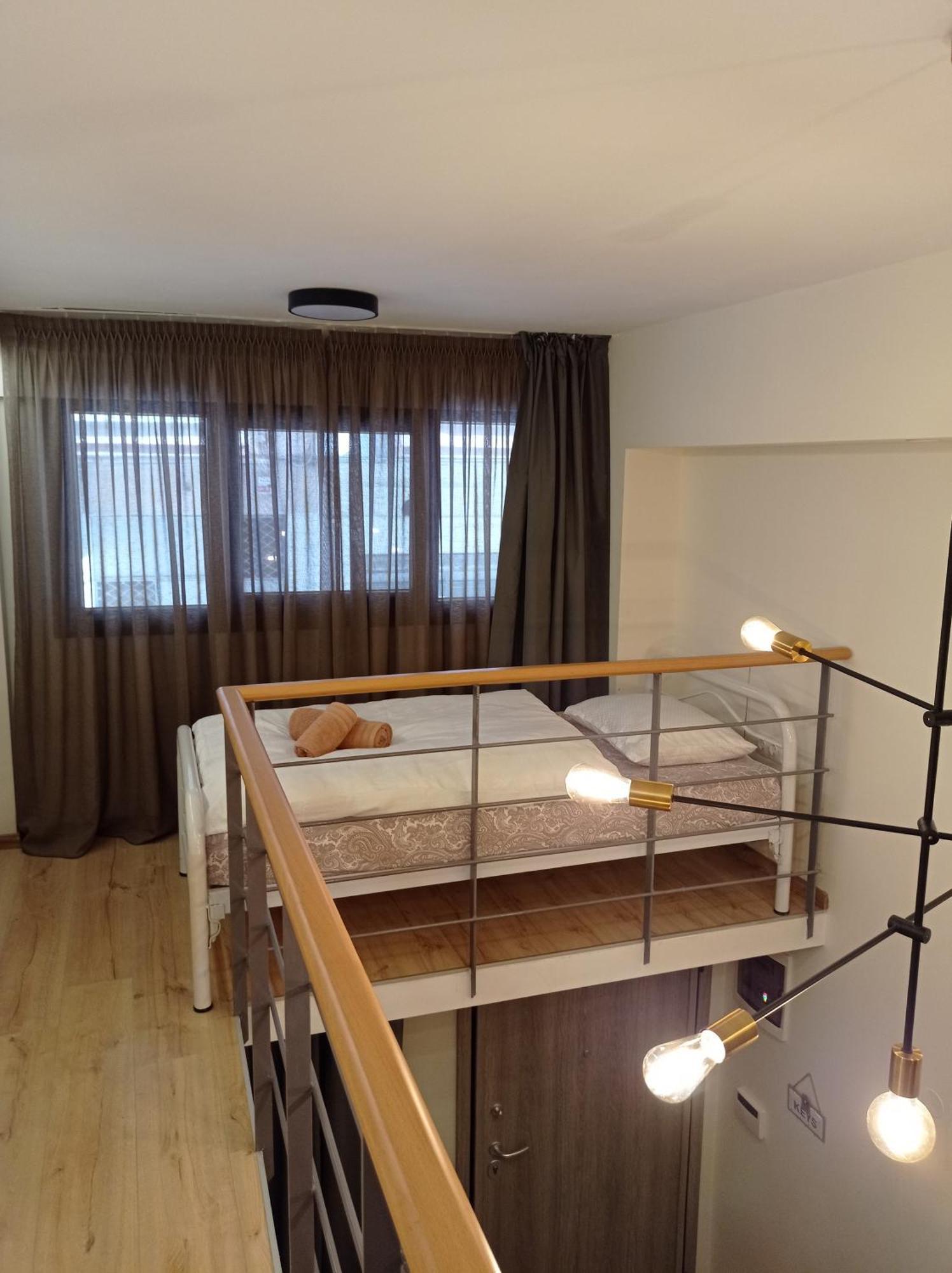 Minimal Two-Floor Apartment Thessaloníki Luaran gambar