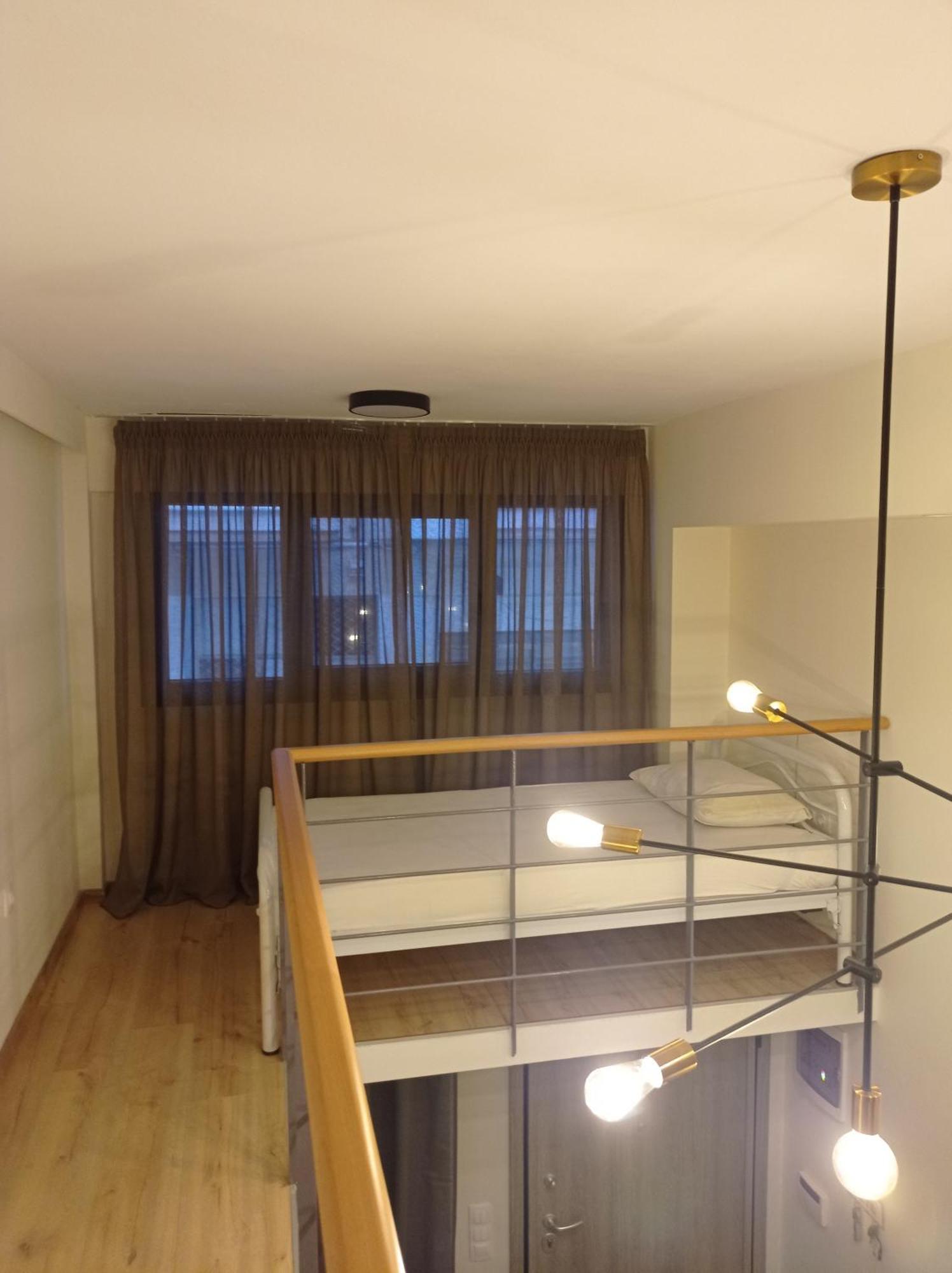Minimal Two-Floor Apartment Thessaloníki Luaran gambar